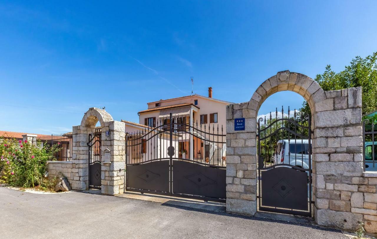 Palmira Porec Exterior photo